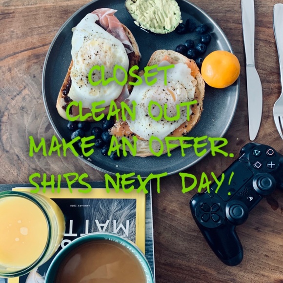 CLOSET CLEAN OUT - Picture 1 of 1